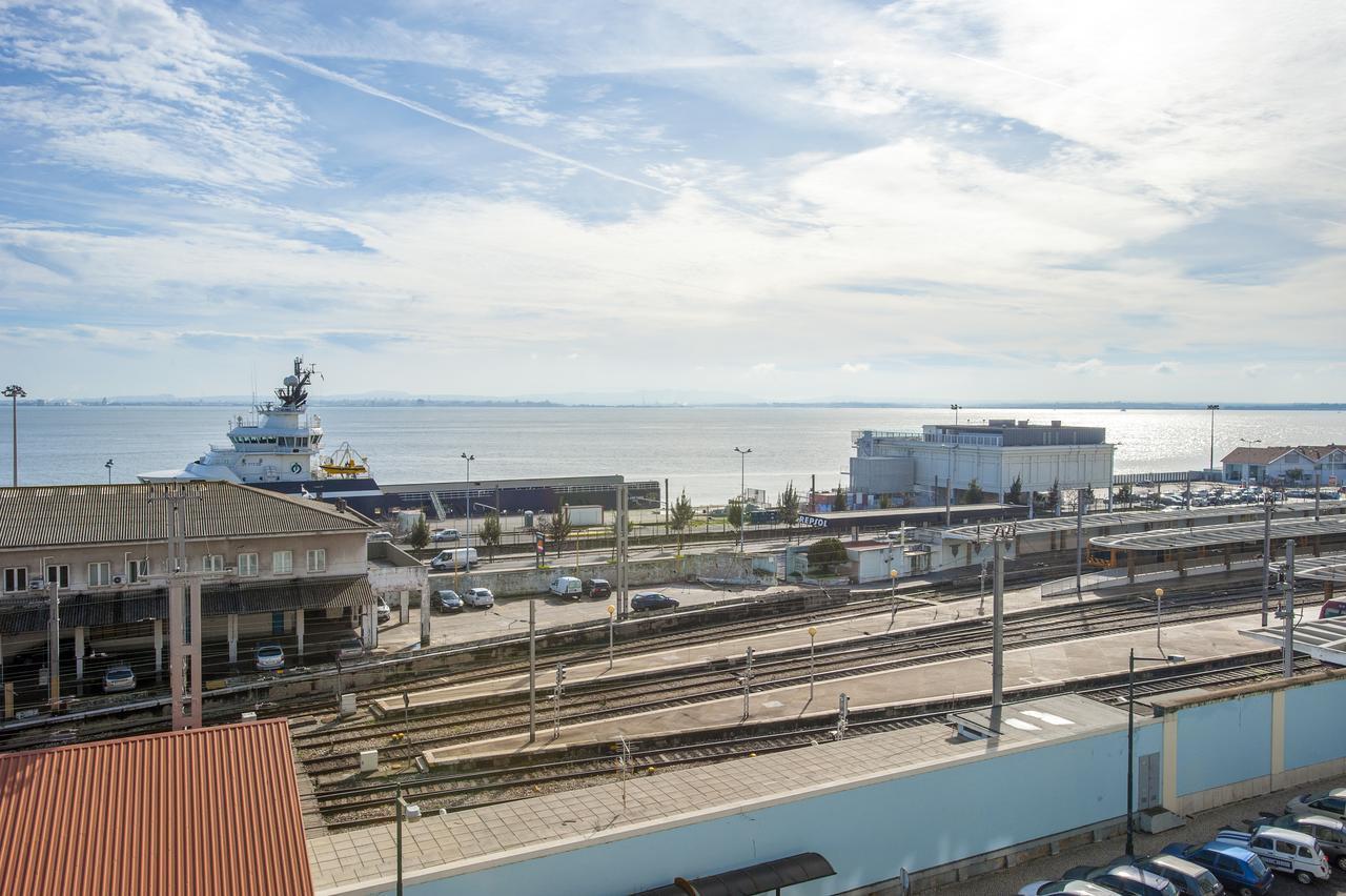 Apolonia 3 Frontal River View Lisbon Luaran gambar